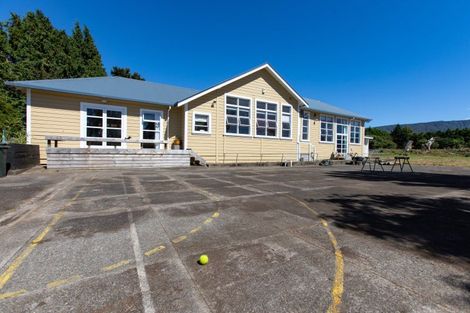 Photo of property in 680 Laws Road, Dannevirke, 4978