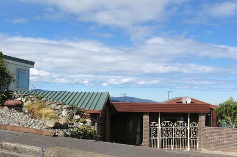 Photo of property in 39 Rama Crescent, Khandallah, Wellington, 6035