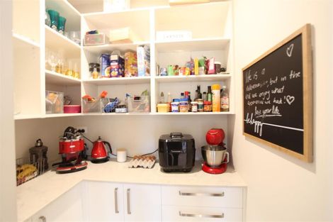 Photo of property in 61 Bayvista Drive, Karaka, Papakura, 2113