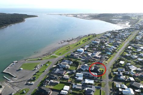 Photo of property in 6 Dawson Street, Foxton Beach, Foxton, 4815
