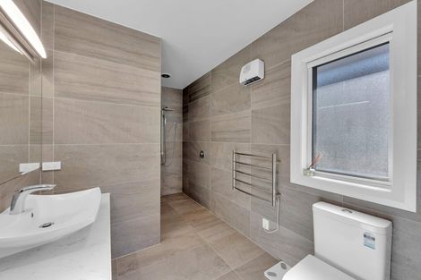 Photo of property in 10 Glaisdale Crescent, Flagstaff, Hamilton, 3210