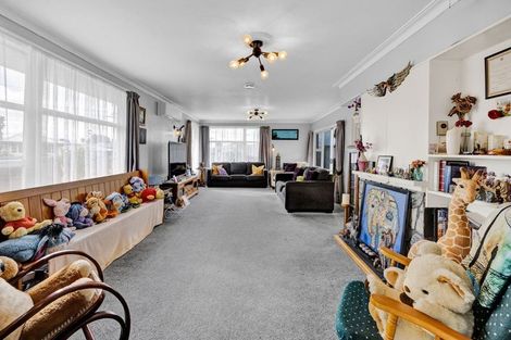 Photo of property in 28 Camberwell Road, Hawera, 4610
