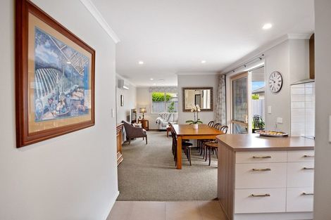 Photo of property in 21 Saltwood Lane, Bethlehem, Tauranga, 3110