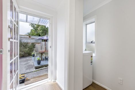 Photo of property in 36 Seabrook Avenue, New Lynn, Auckland, 0600