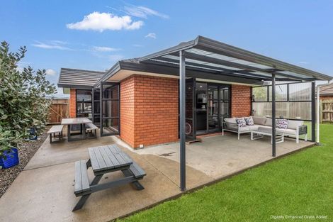 Photo of property in 15 Trump Place, Kelvin Grove, Palmerston North, 4414