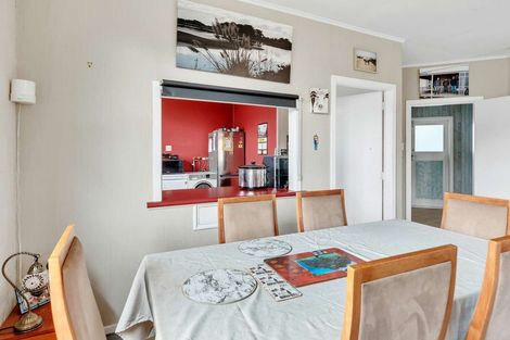 Photo of property in 169 Seabury Avenue, Foxton Beach, Foxton, 4815