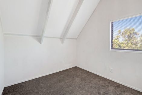 Photo of property in 2162 State Highway 16, Helensville, 0875