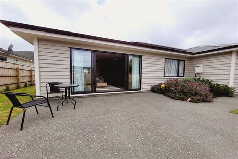 Photo of property in 9 Henrietta Maxwell Grove, Wainuiomata, Lower Hutt, 5014