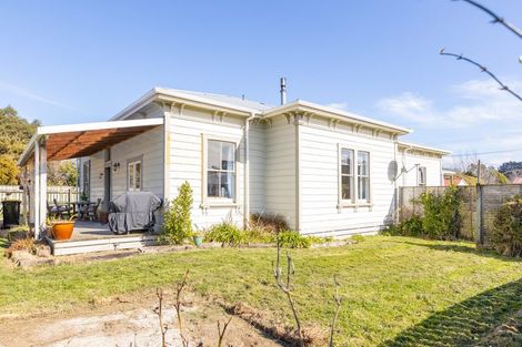 Photo of property in 7 Stanly Street, Eketahuna, 4900
