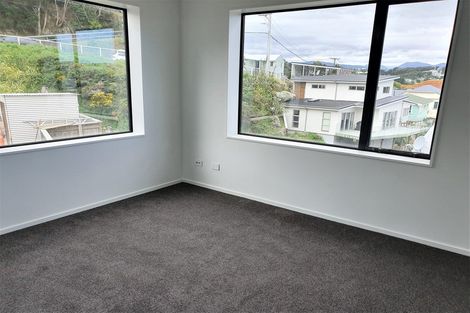 Photo of property in 12/104u Maupuia Road, Maupuia, Wellington, 6022