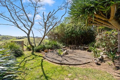 Photo of property in 407 Pataua Road South, Pataua South, Onerahi, 0192