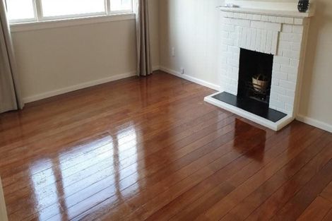 Photo of property in 12 Leicester Street, Patea, 4520