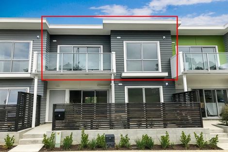 Photo of property in 14u3 Atkinson Street, Newlands, Wellington, 6037
