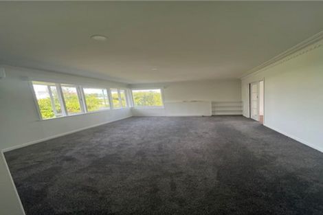 Photo of property in 31 Grassways Avenue, Pakuranga, Auckland, 2010