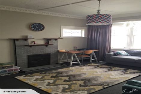 Photo of property in 23 Severn Street, Island Bay, Wellington, 6023