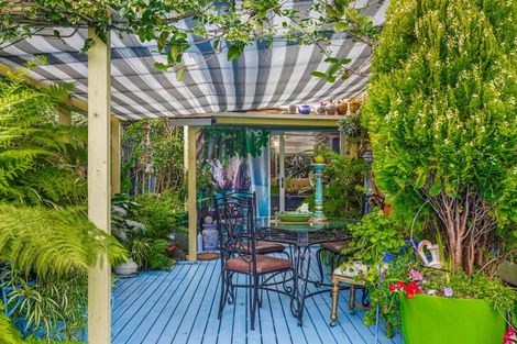 Photo of property in 3a/1 Kirrie Avenue, Te Atatu South, Auckland, 0610