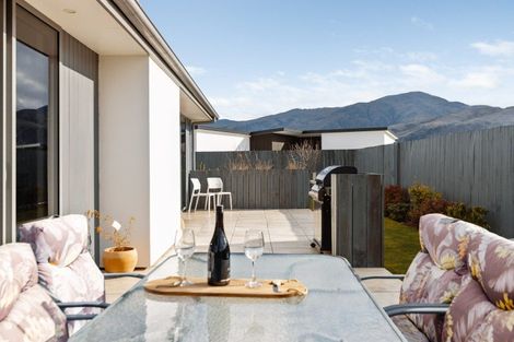 Photo of property in 28 Hosking Drive, Cromwell, 9310