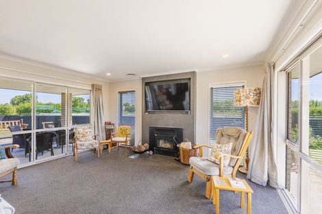 Photo of property in 106 Mount Herbert Road, Waipukurau, 4200