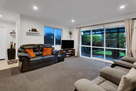 Photo of property in 95 Princess Street, Waitara, 4320