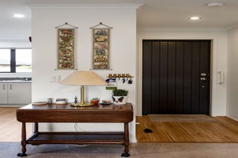 Photo of property in 51 Shrule Place, Huntington, Hamilton, 3210