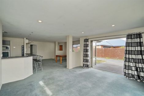 Photo of property in 3 Mollymawk Place, Woolston, Christchurch, 8023