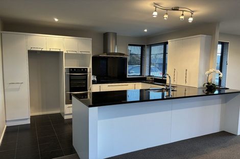 Photo of property in 77 Heathridge Place, Lincoln, 7608