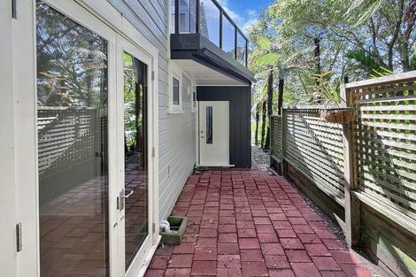 Photo of property in 31c Patanga Crescent, Thorndon, Wellington, 6011