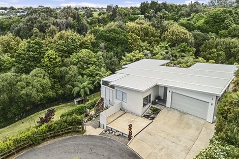 Photo of property in 2 Fern Lane, Whalers Gate, New Plymouth, 4310
