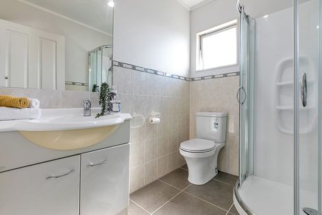 Photo of property in 11 Hassan Drive, Massey, Auckland, 0614