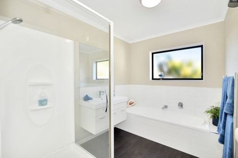 Photo of property in 34 Bayfair Drive, Mount Maunganui, 3116