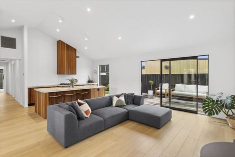 Photo of property in 12 Cleland Close, Wanaka, 9382