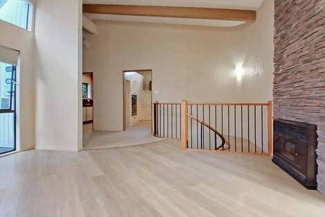 Photo of property in 9 Saddleback Rise, Murrays Bay, Auckland, 0630