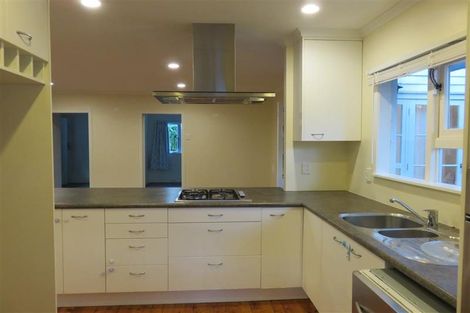 Photo of property in 110 Mcleod Road, Te Atatu South, Auckland, 0610