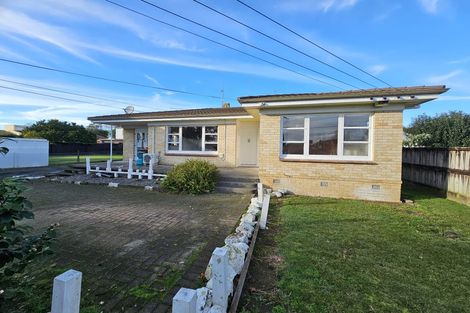 Photo of property in 228 Old Farm Road, Hamilton East, Hamilton, 3216
