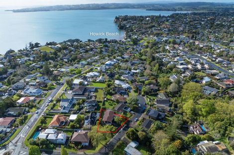 Photo of property in 2 Hartles Place, Mellons Bay, Auckland, 2014