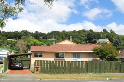 Photo of property in 66b Gemstone Drive, Birchville, Upper Hutt, 5018