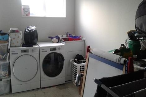 Photo of property in 7a Madeira Close, Whitby, Porirua, 5024