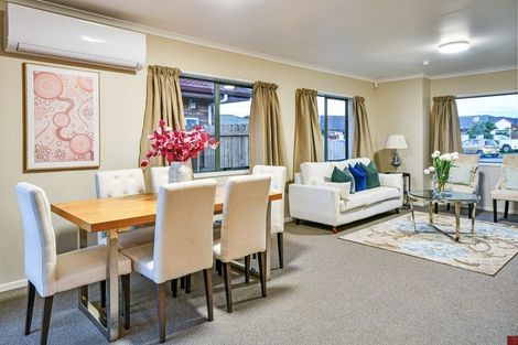 Photo of property in 10 Rock Daisy Crescent, Mangere, Auckland, 2022