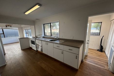 Photo of property in 11a Toi Street, Otaki Beach, Otaki, 5512