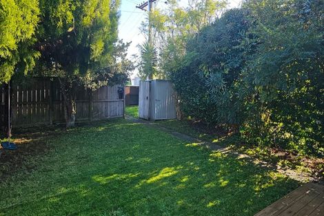 Photo of property in 147 Rangatira Road, Beach Haven, Auckland, 0626