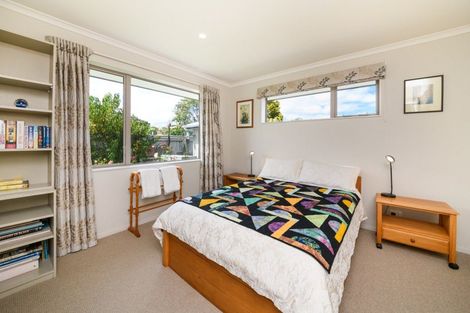 Photo of property in 21 Shelton Place, Feilding, 4702