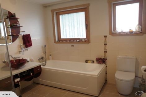 Photo of property in 52 Lochee Road, Upper Riccarton, Christchurch, 8041