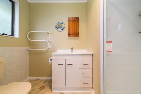 Photo of property in 8 Colonial Place, Kelvin Grove, Palmerston North, 4414