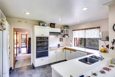 Photo of property in 32 Kotuku Place, Taradale, Napier, 4112