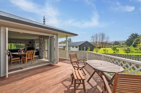 Photo of property in 12 Rexwood Estate, Carterton, 5713