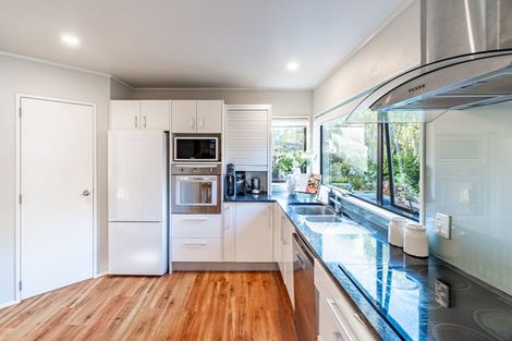 Photo of property in 1/8 Mandica Place, Sunnynook, Auckland, 0632