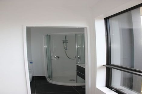 Photo of property in 15/62u Spenmoor Street, Newlands, Wellington, 6037