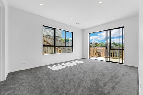 Photo of property in 59 Kirikiri Drive, Papakura, 2110