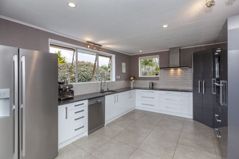 Photo of property in 53 Teoti Street, Paraparaumu Beach, Paraparaumu, 5032