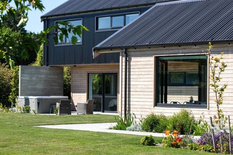 Photo of property in 112 Birchs Road, Prebbleton, 7674